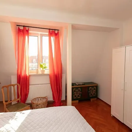 Apartment Miejski Czar Retro. Plac Zbawiciela! Warsaw